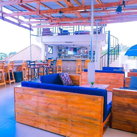 Vose Hotel & Spa Dar Es Salaam Exterior foto